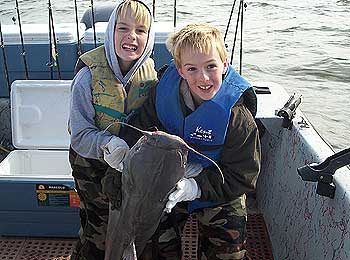 Lake Texoma fishing pictures for 2010 from Lake Texoma Fishing Guide Stan Constant